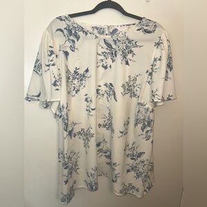 LC Lauren Conrad Blue and Cream Floral Top